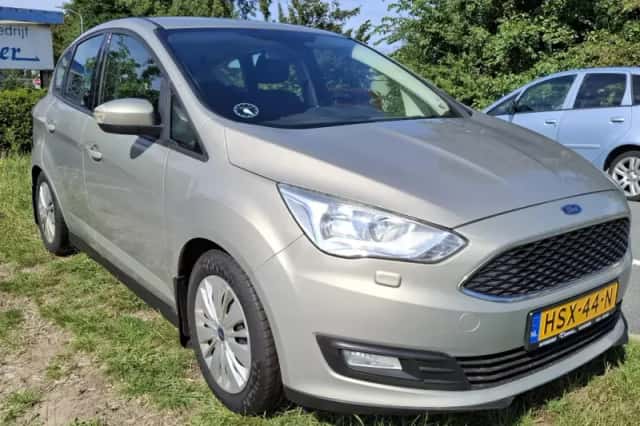 Ford C-Max (2016) thumbnail 3