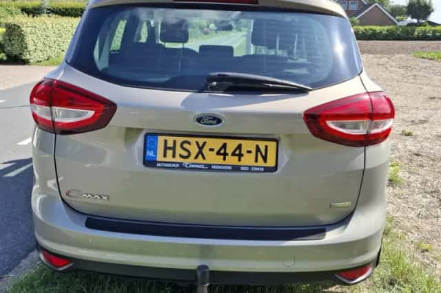 Ford C-Max (2016) thumbnail 6
