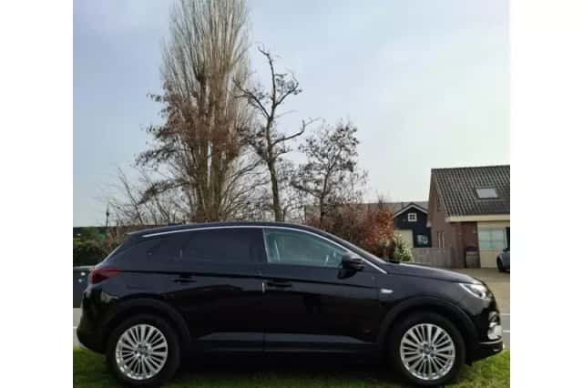 Opel Grandland (2020) thumbnail 4