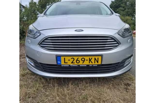 Ford C-Max (2015) thumbnail 2