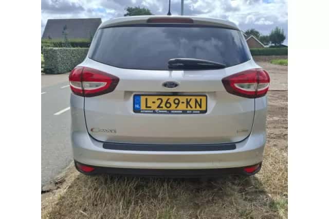 Ford C-Max (2015) thumbnail 6