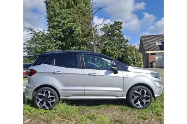 Ford EcoSport (2018) thumbnail 4