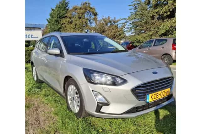 Ford Focus (2019) thumbnail 3