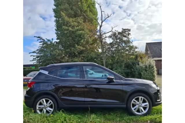 SEAT Arona (2019) thumbnail 4