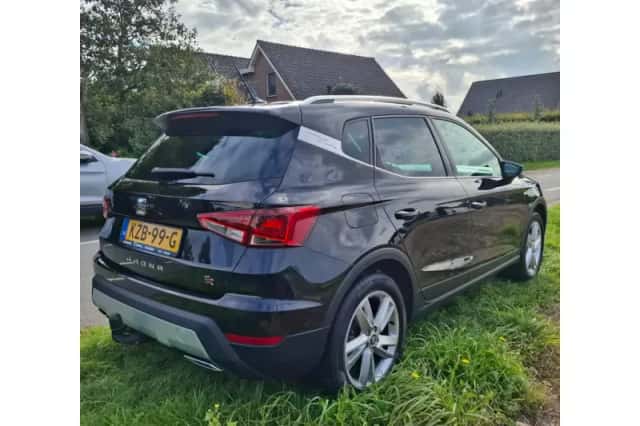 SEAT Arona (2019) thumbnail 5