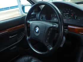 BMW 523i (1998) thumbnail 18