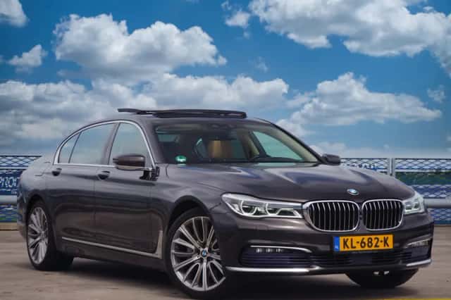 BMW 740li (2016) thumbnail 1