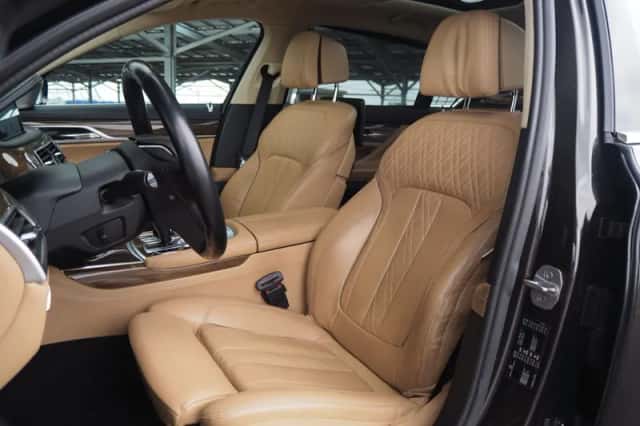 BMW 740li (2016) thumbnail 13