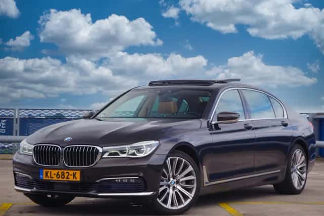 BMW 740li (2016) thumbnail 3