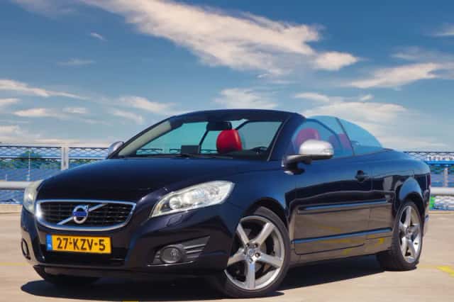 Volvo C70 (2010) thumbnail 3