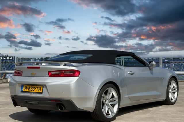 Chevrolet Camaro (2018) thumbnail 2