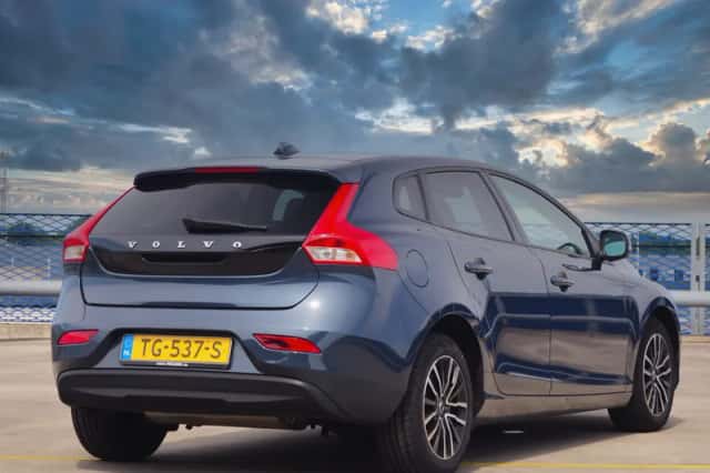 Volvo V40 (2018) thumbnail 4