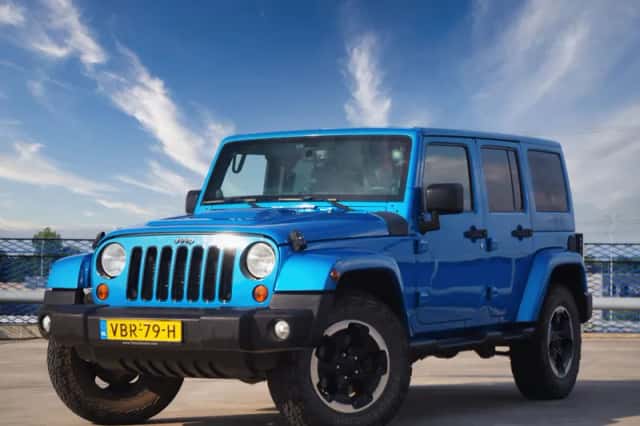 Jeep Wrangler (2014) thumbnail 3