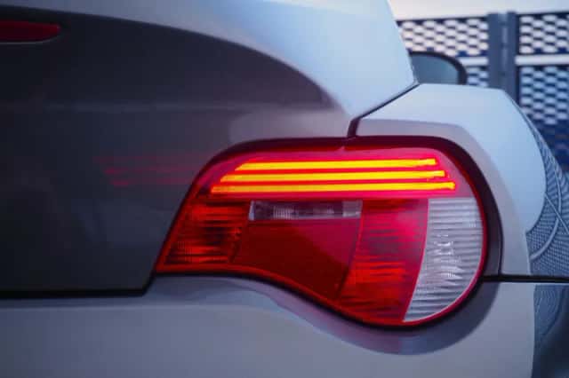 BMW Z4 (2007) thumbnail 12