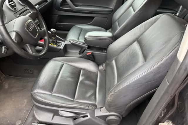 Audi A3 (2010) thumbnail 5