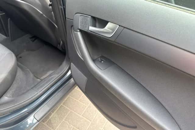 Audi A3 (2009) thumbnail 6