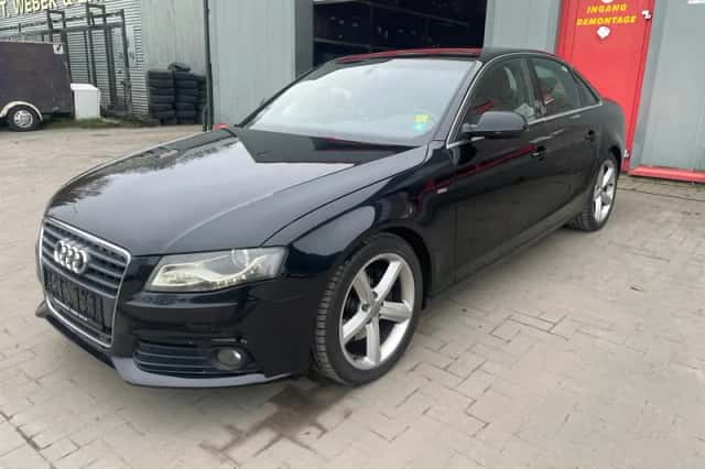 Audi A4 (2011) thumbnail 1