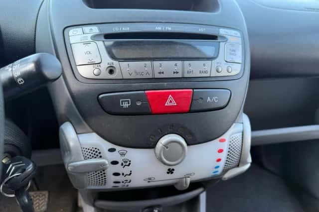 Citroën C1 (2009) thumbnail 3