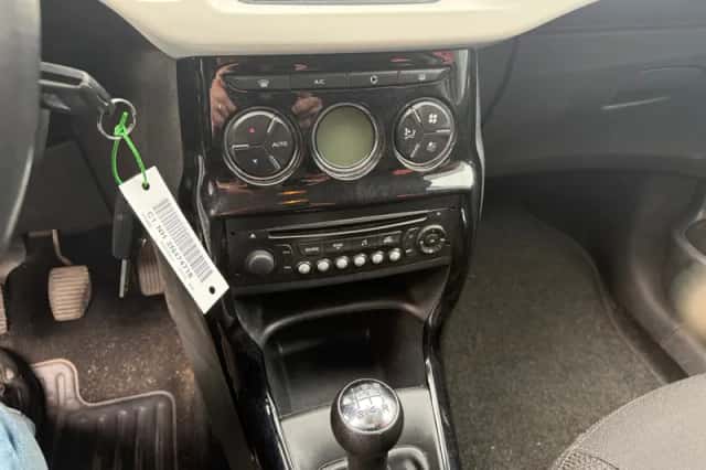 Citroën C3 (2013) thumbnail 3