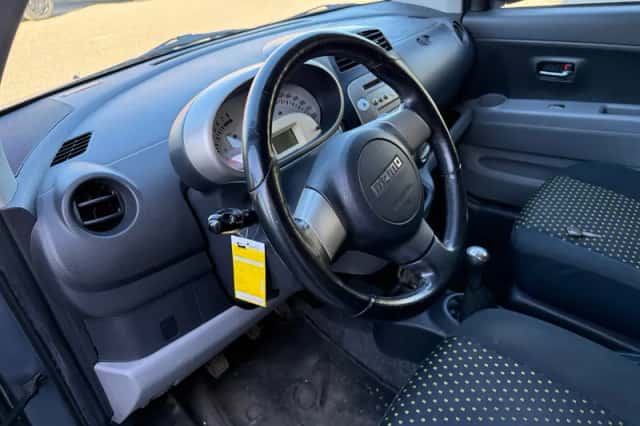 Daihatsu Sirion 2 (2008) thumbnail 3