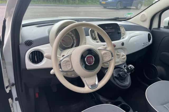 Fiat 500 (2017) thumbnail 2