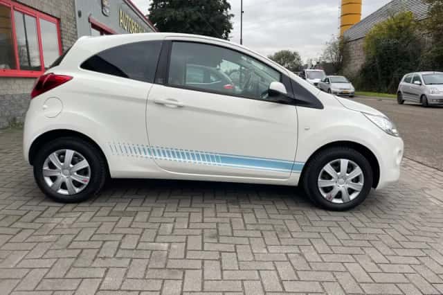 Ford Ka (2014) thumbnail 4