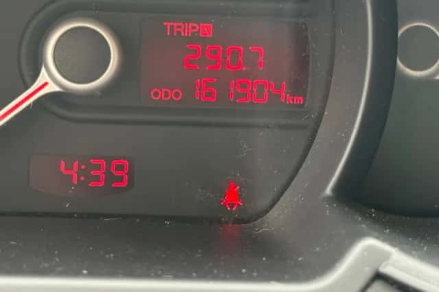 Kia Picanto (2013) thumbnail 2
