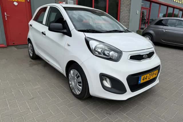 Kia Picanto (2013) thumbnail 4