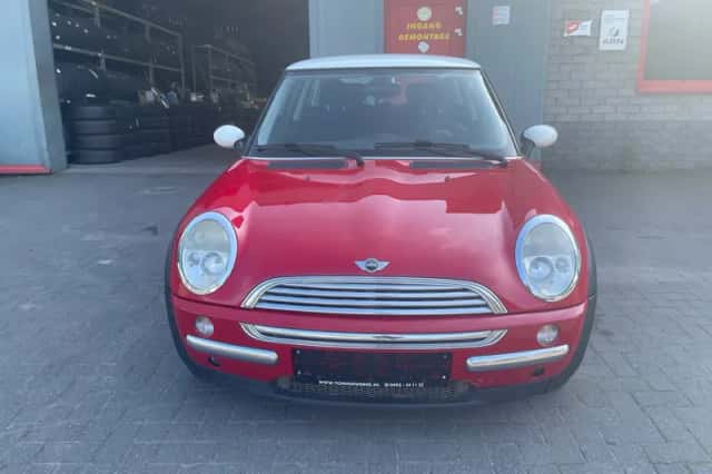 MINI Cooper (2003) thumbnail 5