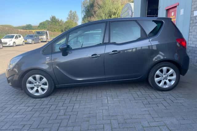 Opel Meriva (2012) thumbnail 4