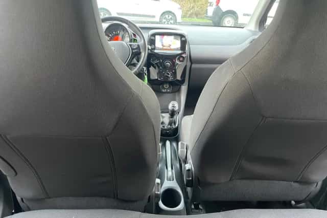 Peugeot 108 (2021) thumbnail 6
