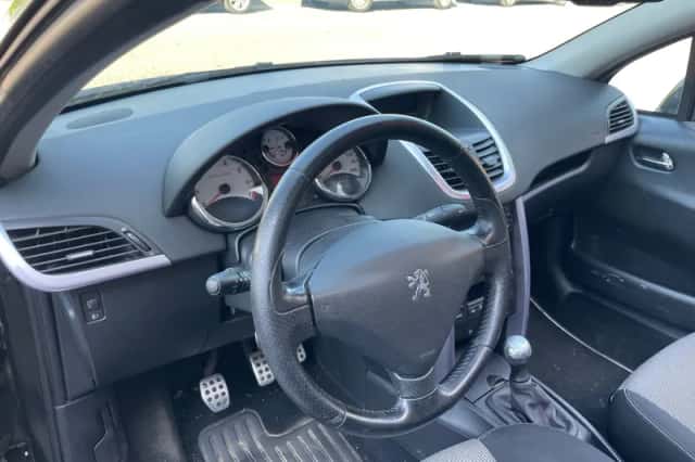 Peugeot 207 (2007) thumbnail 6