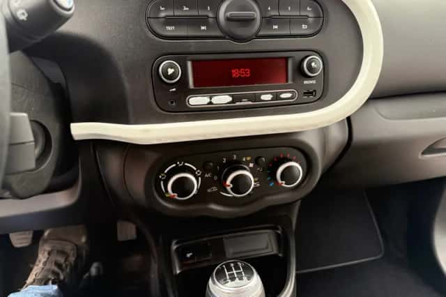Renault Twingo (2021) thumbnail 6