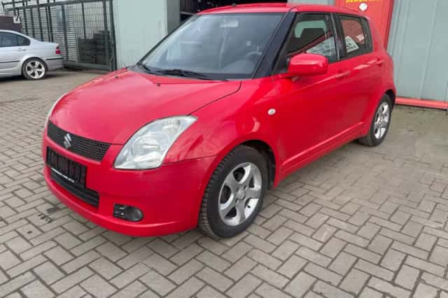Suzuki Swift (2005) thumbnail 1