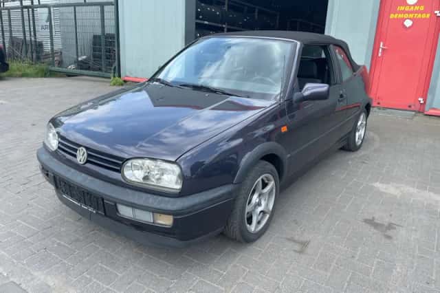 Volkswagen Golf (1995) thumbnail 1