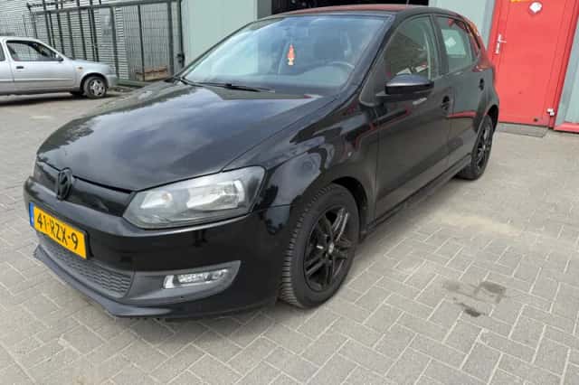 Volkswagen Polo (2011) thumbnail 1