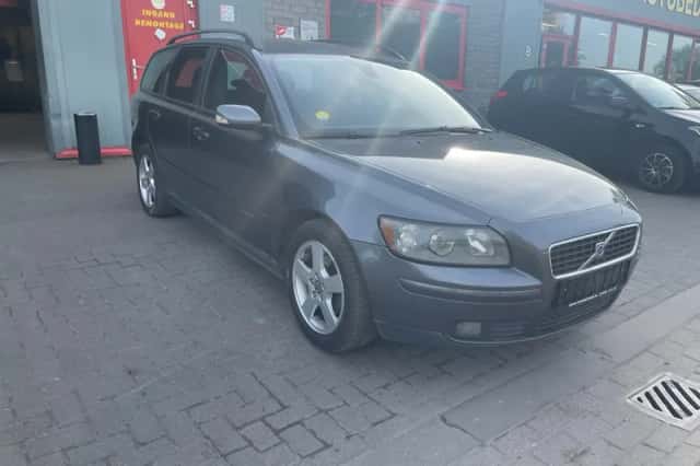 Volvo V50 (2005) thumbnail 3