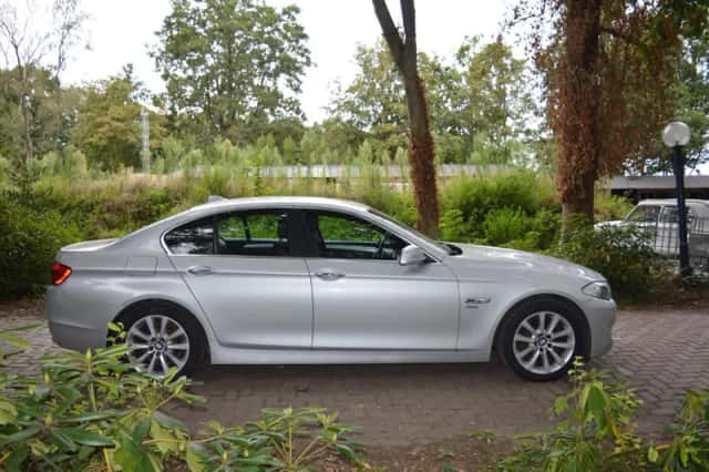 BMW 5-Serie (2011) thumbnail 6