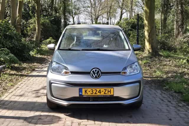 Volkswagen Up! (2021) thumbnail 1