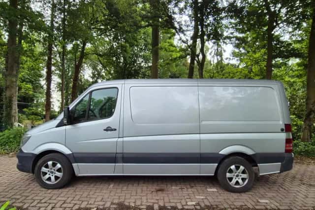 Mercedes-Benz Sprinter (2016) thumbnail 3