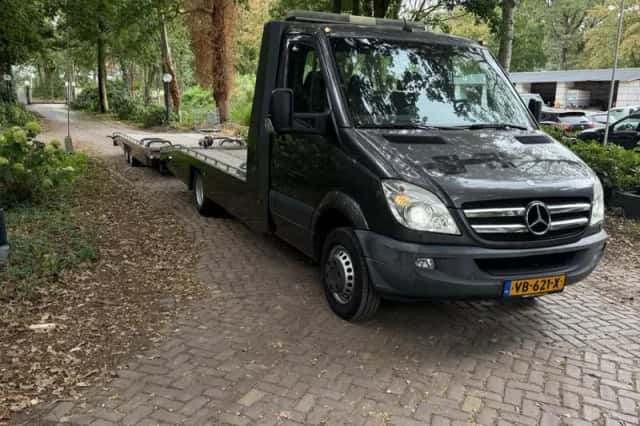 Mercedes-Benz Sprinter (2013) thumbnail 1