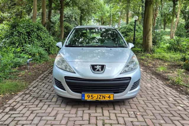 Peugeot 207 (2009) thumbnail 1