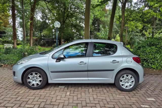 Peugeot 207 (2009) thumbnail 3