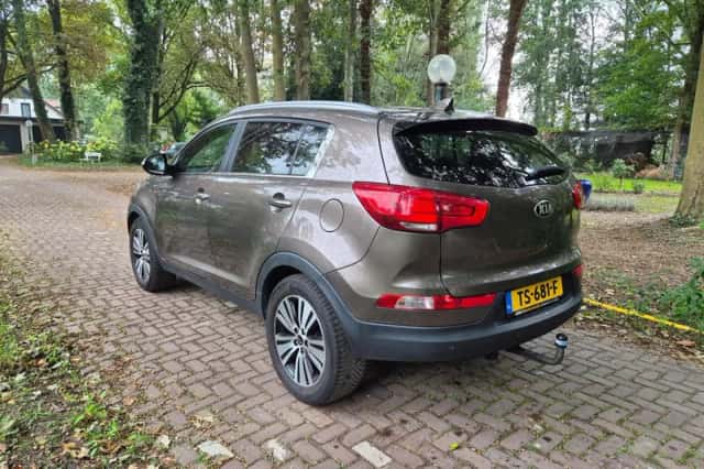Kia Sportage (2015) thumbnail 4