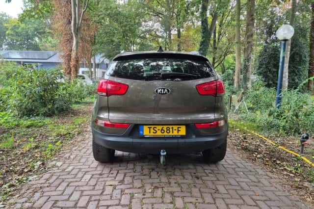 Kia Sportage (2015) thumbnail 5