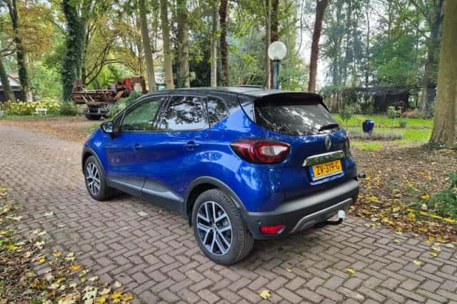 Renault Captur (2019) thumbnail 3