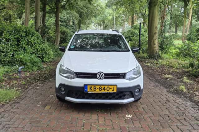 Volkswagen Polo (2012) thumbnail 1