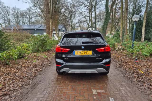 BMW X1 (2018) thumbnail 5