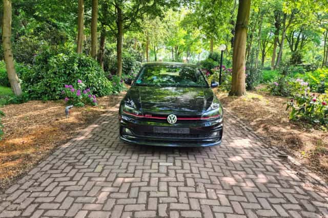Volkswagen Polo (2018) thumbnail 1