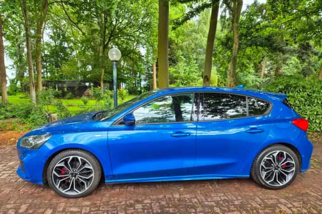 Ford Focus (2019) thumbnail 3